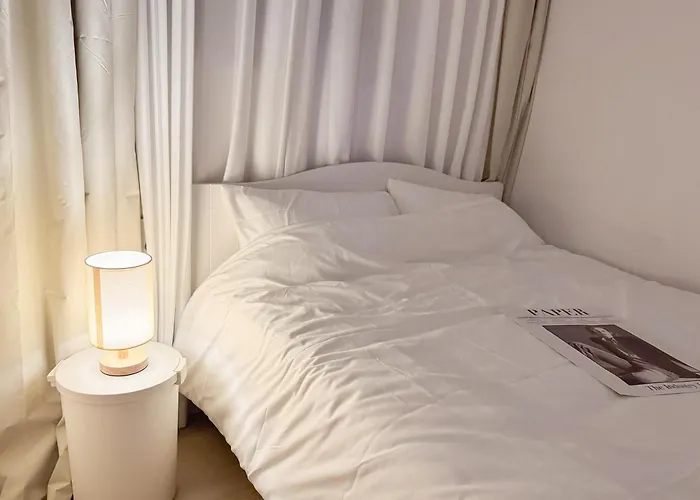 Apartament #무료짐보관 #3룸 #침대5개 #루프탑 #한강 #당산역5분 #홍대 #합정 #공항버스 #16평 #단체 #301호 Seul