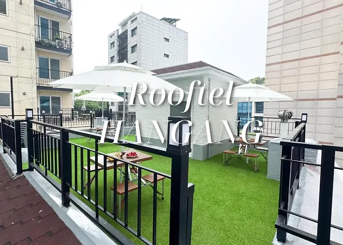 Apartament #무료짐보관 #3룸 #침대5개 #루프탑 #한강 #당산역5분 #홍대 #합정 #공항버스 #16평 #단체 #301호 *