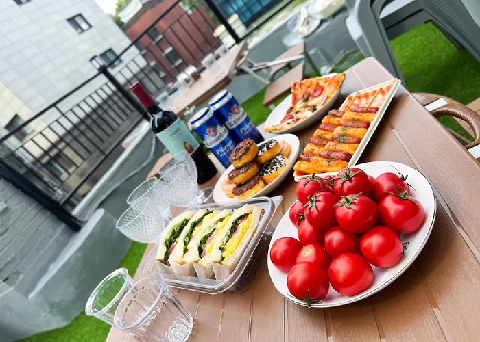 Apartament #무료짐보관 #3룸 #침대5개 #루프탑 #한강 #당산역5분 #홍대 #합정 #공항버스 #16평 #단체 #301호
