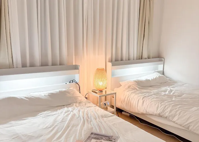 Apartament #무료짐보관 #3룸 #침대5개 #루프탑 #한강 #당산역5분 #홍대 #합정 #공항버스 #16평 #단체 #301호 Seul